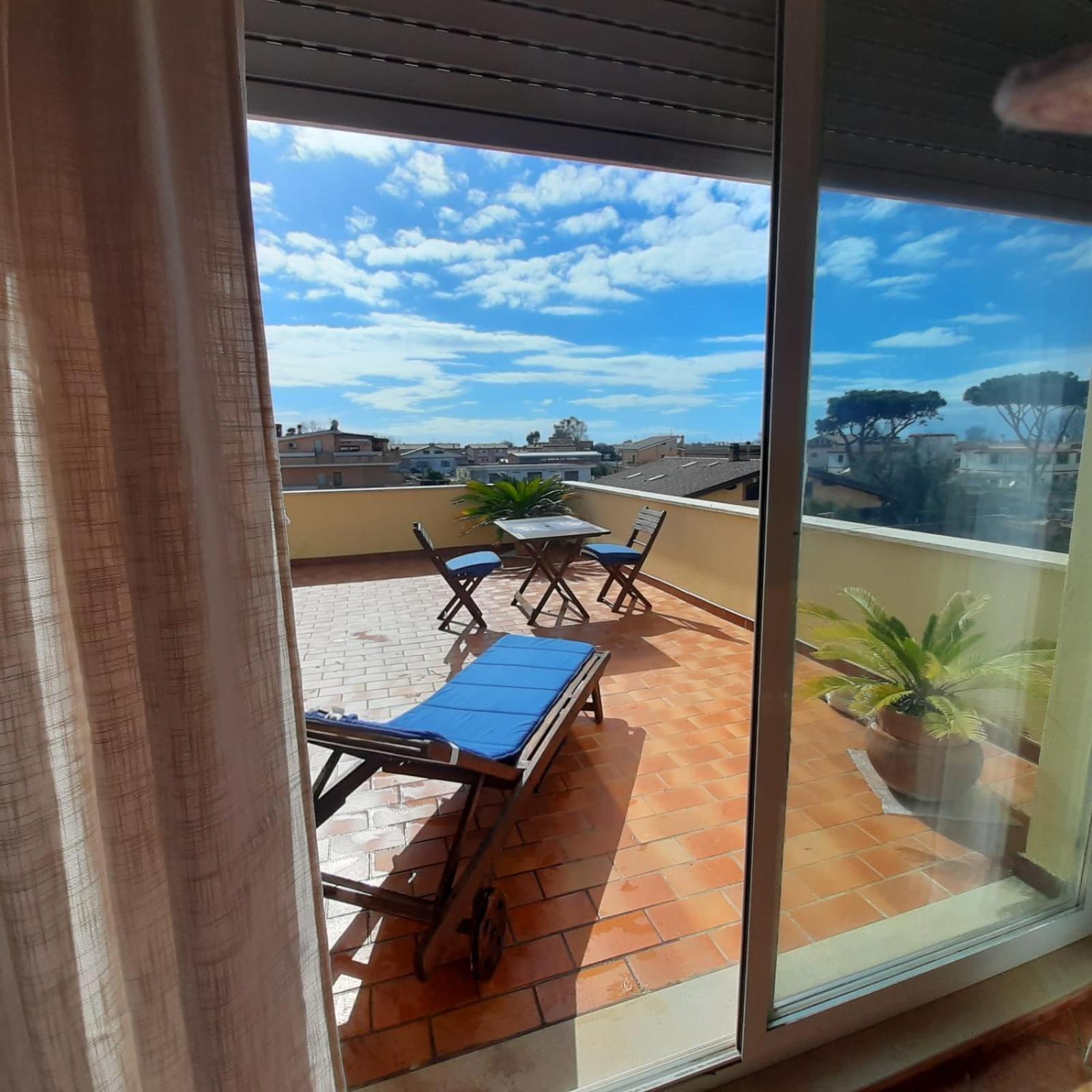 Апартаменти La Terrazza Sul Faro Ф'юмічіно Екстер'єр фото